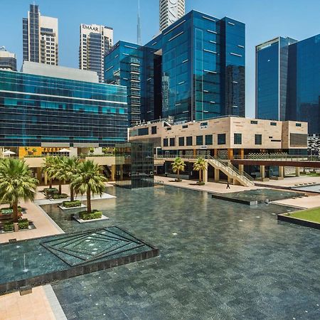 Doubletree By Hilton Dubai - Business Bay Hotel Екстериор снимка